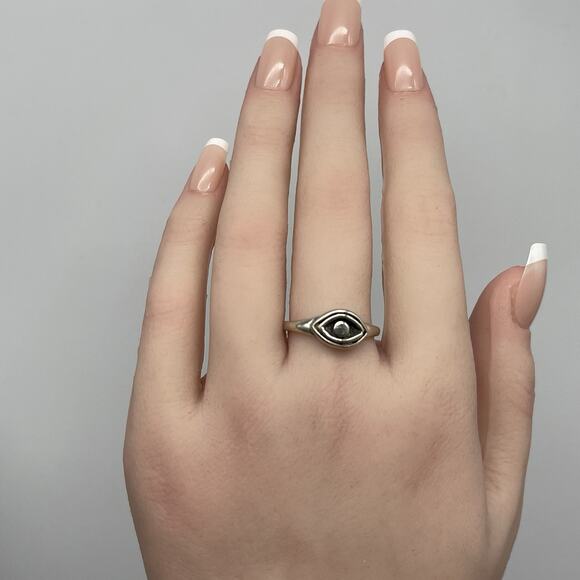 Sterling Silver 925 Evil Eye Protection Ring Size 8 - Picture 2 of 6